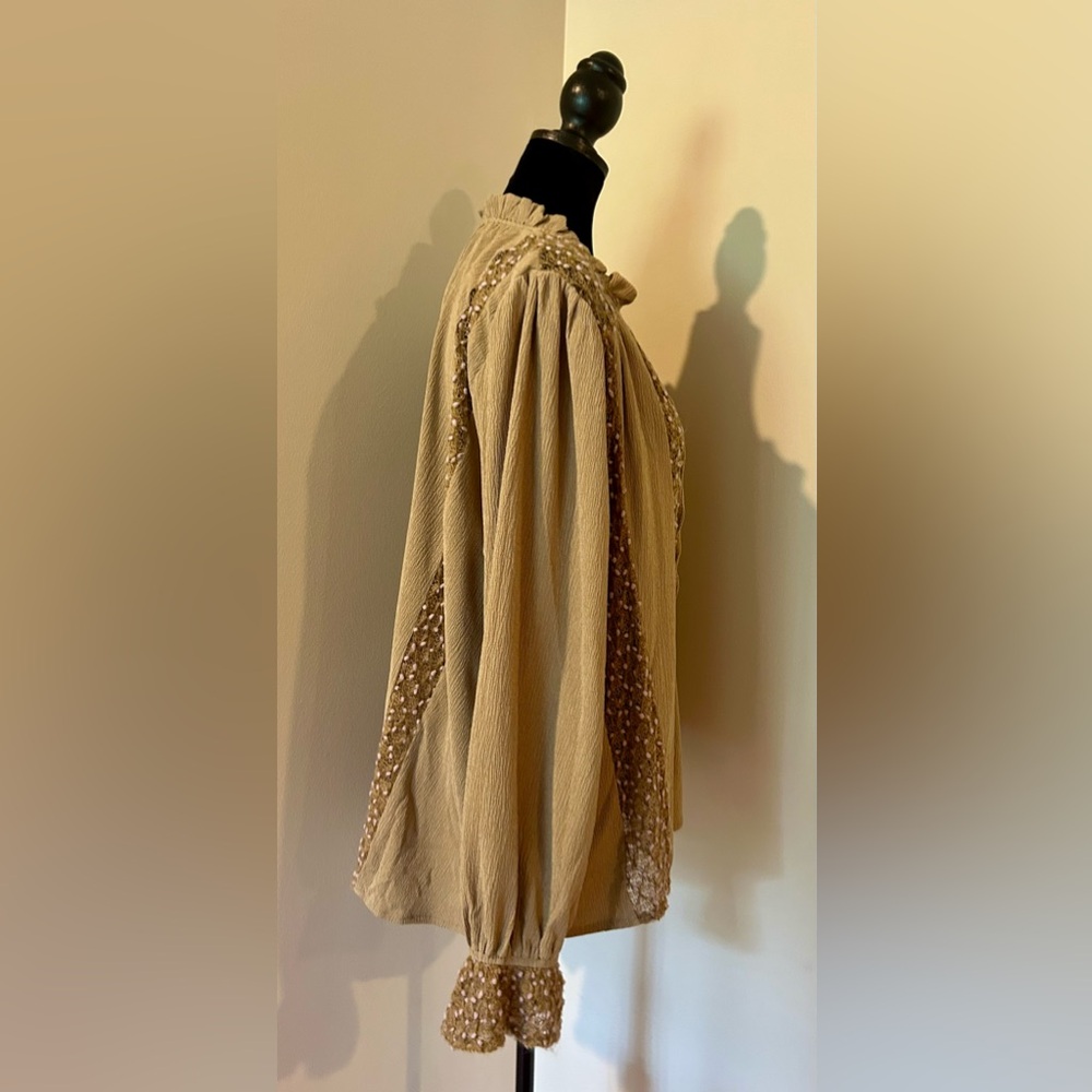 Romantic Beige Ruffled Blouse by Gigio - Picture 3 of 7